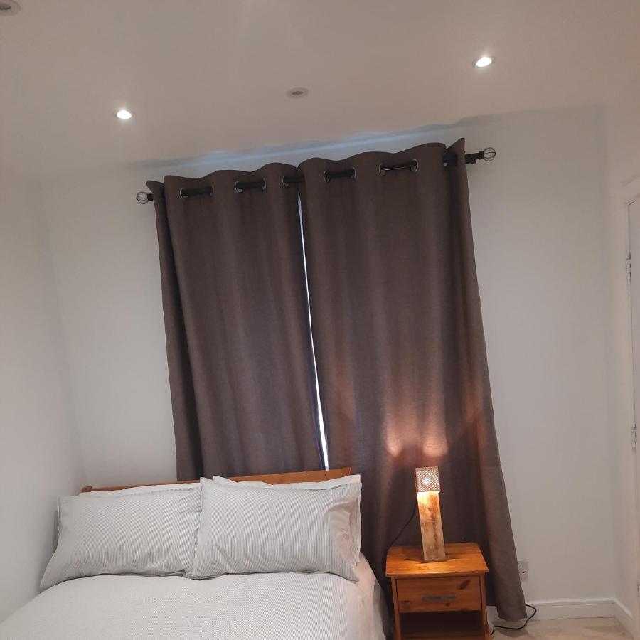 Dannifar Guest House ロンドン エクステリア 写真