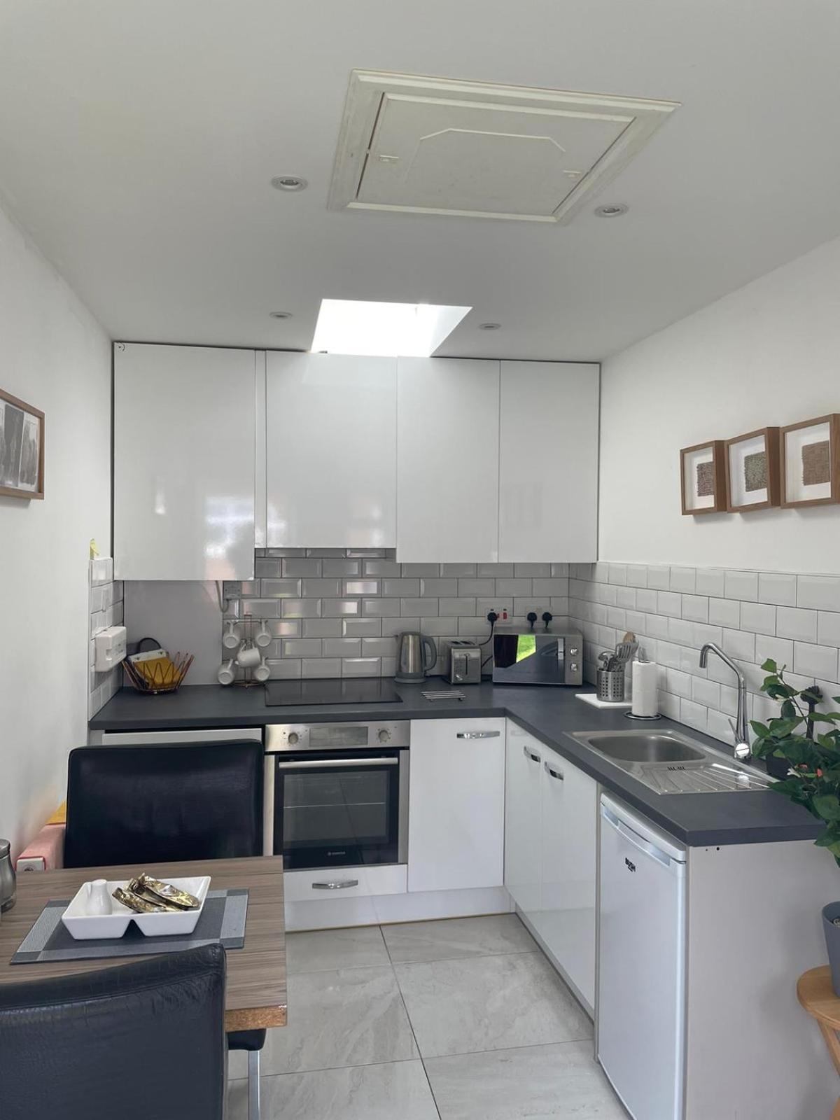 Dannifar Guest House ロンドン 部屋 写真